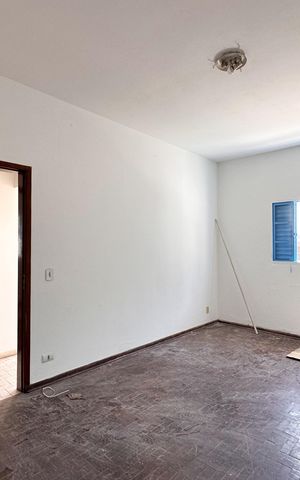 Casa para alugar com 300m², 3 quartos e 3 vagas Casa para alugar com 300m², 3 quartos e 3 vagasQuarto 3