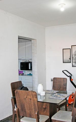 Casa à venda com 138m², 2 quartos e 3 vagasSala
