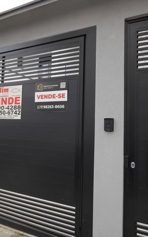Casa à venda com 298m², 3 quartos e 4 vagasPlaca