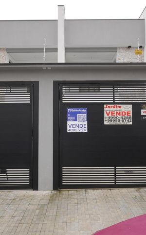 Casa à venda com 298m², 3 quartos e 4 vagasFachada