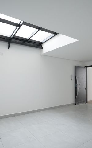 Casa à venda com 298m², 3 quartos e 4 vagasSala