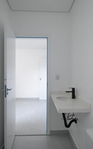 Casa à venda com 298m², 3 quartos e 4 vagasBanheiro da Suíte 2