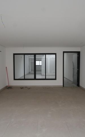 Casa à venda com 298m², 3 quartos e 4 vagasGaragem