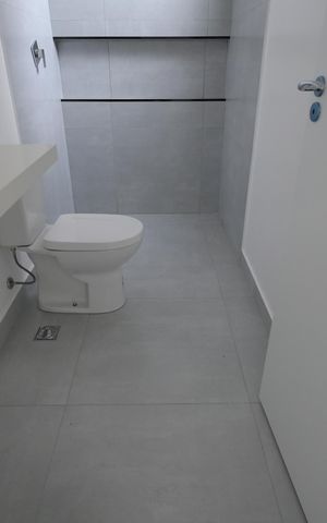 Casa à venda com 298m², 3 quartos e 4 vagasBanheiro da Suíte 2