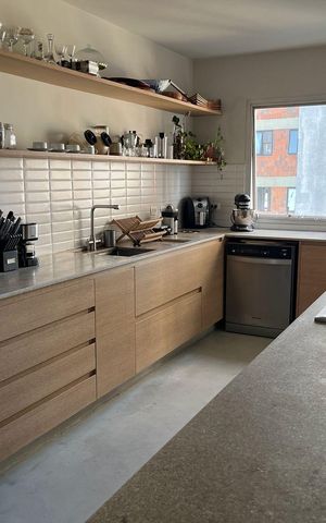 Apartamento para alugar com 120m², 2 quartos e 2 vagas Apartamento para alugar com 120m², 2 quartos e 2 vagasCozinha