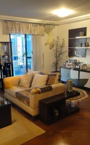 Apartamento à venda com 126m², 4 quartos e 2 vagas