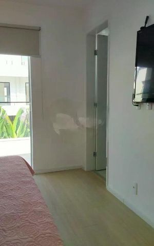 Casa de condomínio à venda com 250m², 4 quartos e 2 vagas