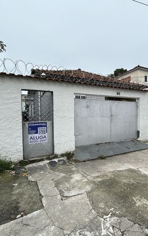 Casa para alugar com 37m², 1 quarto e sem vagaFachada + placa
