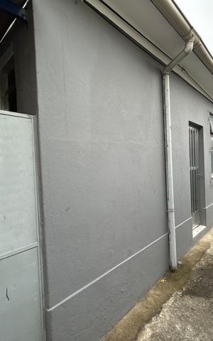 Casa para alugar com 37m², 1 quarto e sem vagaFachada