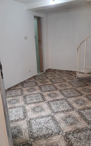 Casa à venda com 156m², 4 quartos e 1 vaga Casa à venda com 156m², 4 quartos e 1 vagaSala