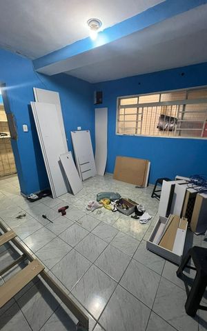 Casa à venda com 156m², 4 quartos e 1 vaga Casa à venda com 156m², 4 quartos e 1 vagaSala
