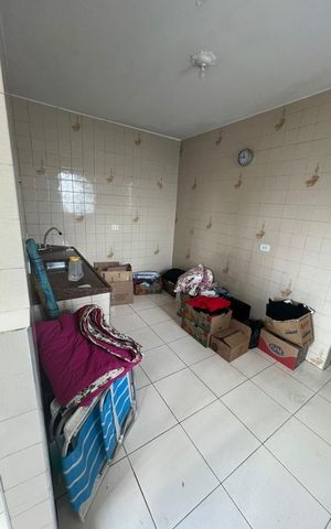 Casa à venda com 156m², 4 quartos e 1 vaga Casa à venda com 156m², 4 quartos e 1 vagaSala