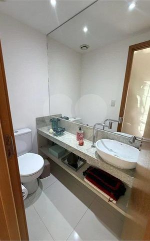 Apartamento à venda com 227m², 4 quartos e 3 vagas