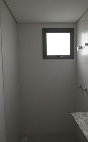 Apartamento à venda com 132m², 3 quartos e 2 vagasBanheiro da Suíte 2