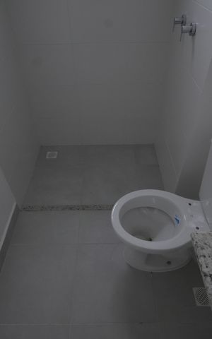 Apartamento à venda com 132m², 3 quartos e 2 vagasBanheiro da Suíte 1