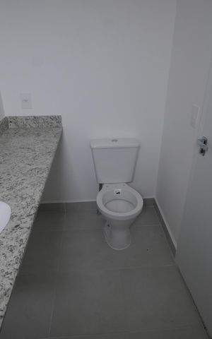 Apartamento à venda com 132m², 3 quartos e 2 vagasBanheiro da Suíte 2