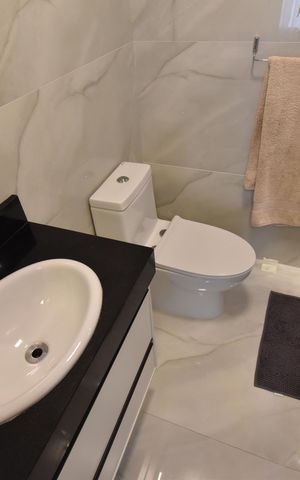 Casa de condomínio à venda com 125m², 3 quartos e 2 vagasBanheiro 2