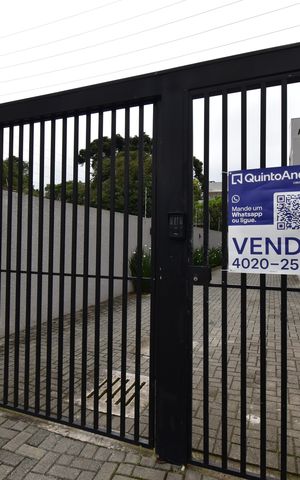 Casa de condomínio à venda com 125m², 3 quartos e 2 vagasPlaca