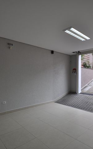 Casa à venda com 228m², 3 quartos e 4 vagasGaragem