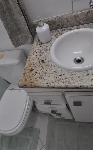 Casa à venda com 228m², 3 quartos e 4 vagasBanheiro do Quarto Suíte