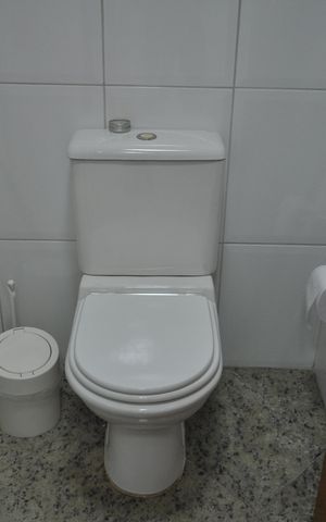 Casa à venda com 228m², 3 quartos e 4 vagasLavabo 1