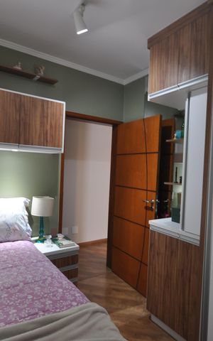 Casa à venda com 228m², 3 quartos e 4 vagasQuarto 2