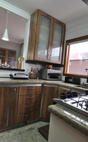 Casa à venda com 228m², 3 quartos e 4 vagasCozinha