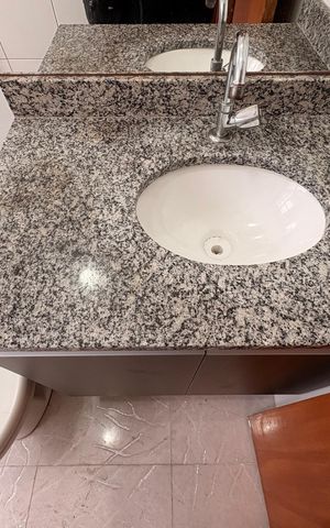 Apartamento para alugar com 82m², 2 quartos e 1 vaga Apartamento para alugar com 82m², 2 quartos e 1 vagaBanheiro