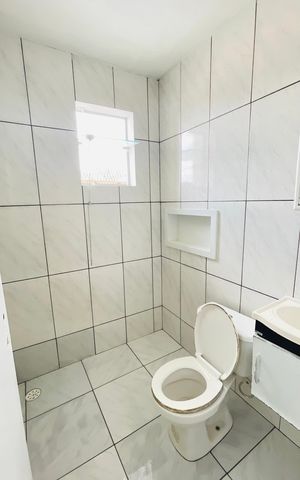 Casa para alugar com 46m², 1 quarto e sem vaga Casa para alugar com 46m², 1 quarto e sem vagaBanheiro