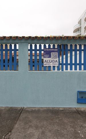 Casa para alugar com 120m², 2 quartos e 6 vagasFachada