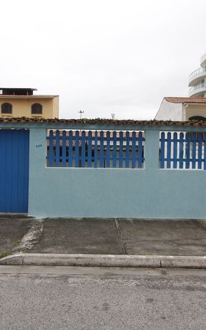 Casa para alugar com 120m², 2 quartos e 6 vagasFachada