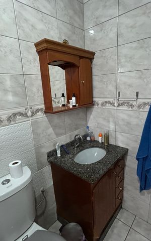 Casa à venda com 480m², 4 quartos e 2 vagasBanheiro da Suíte