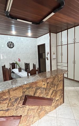 Casa à venda com 480m², 4 quartos e 2 vagasCozinha