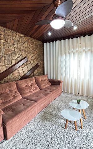 Casa à venda com 480m², 4 quartos e 2 vagasSala