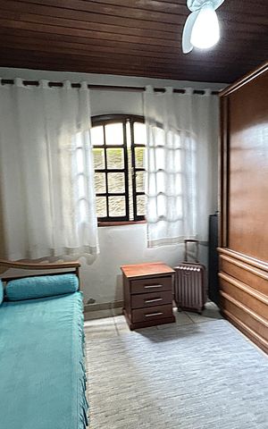 Casa à venda com 480m², 4 quartos e 2 vagasQuarto 1