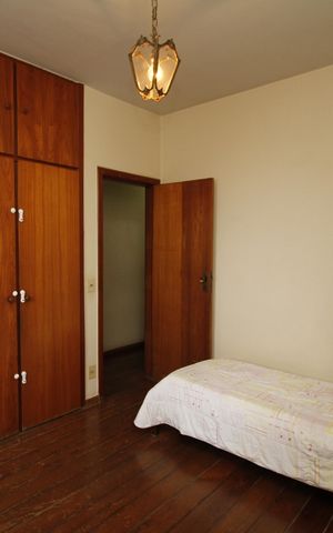 Apartamento à venda com 156m², 4 quartos e 2 vagasQuarto 4