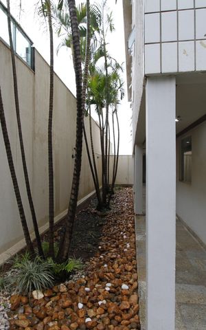 Apartamento à venda com 156m², 4 quartos e 2 vagasEntrada