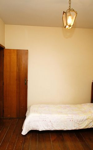 Apartamento à venda com 156m², 4 quartos e 2 vagasQuarto 4