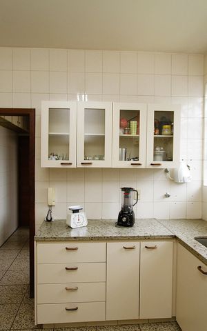 Apartamento à venda com 156m², 4 quartos e 2 vagasCozinha
