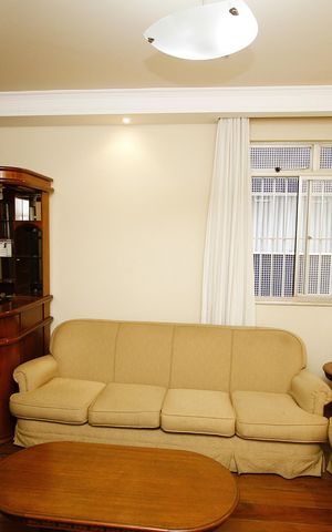 Apartamento à venda com 156m², 4 quartos e 2 vagasSala