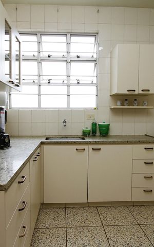 Apartamento à venda com 156m², 4 quartos e 2 vagasCozinha