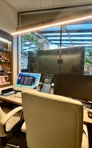 Apartamento à venda com 124m², 2 quartos e 2 vagas Apartamento à venda com 124m², 2 quartos e 2 vagasEscritório