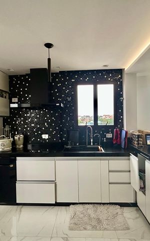 Apartamento à venda com 124m², 2 quartos e 2 vagas Apartamento à venda com 124m², 2 quartos e 2 vagasCozinha