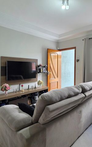 Casa à venda com 73m², 3 quartos e 2 vagasSala 