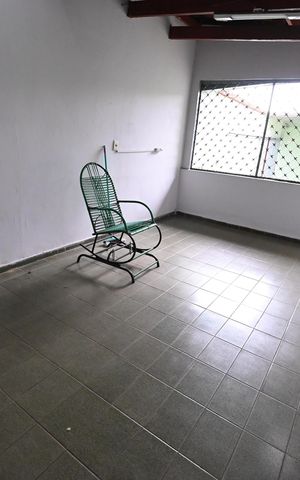 Casa à venda com 178m², 3 quartos e 3 vagas