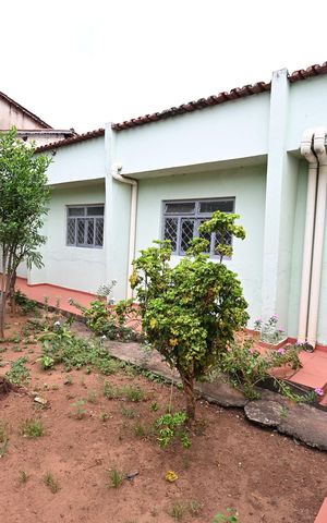 Casa à venda com 178m², 3 quartos e 3 vagas