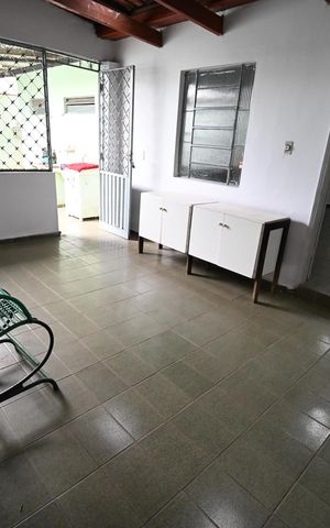 Casa à venda com 178m², 3 quartos e 3 vagas