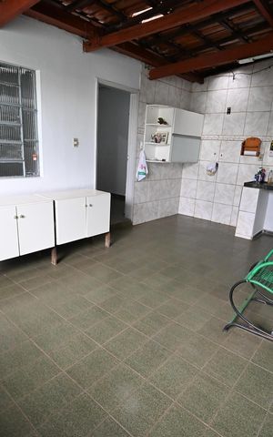 Casa à venda com 178m², 3 quartos e 3 vagas