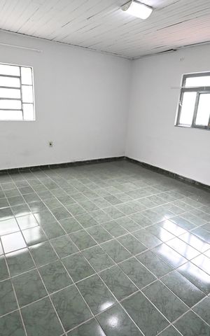 Casa à venda com 178m², 3 quartos e 3 vagas