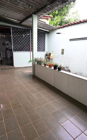 Casa à venda com 178m², 3 quartos e 3 vagas